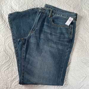 NWT - Gap Jeans - Boot - 38x32